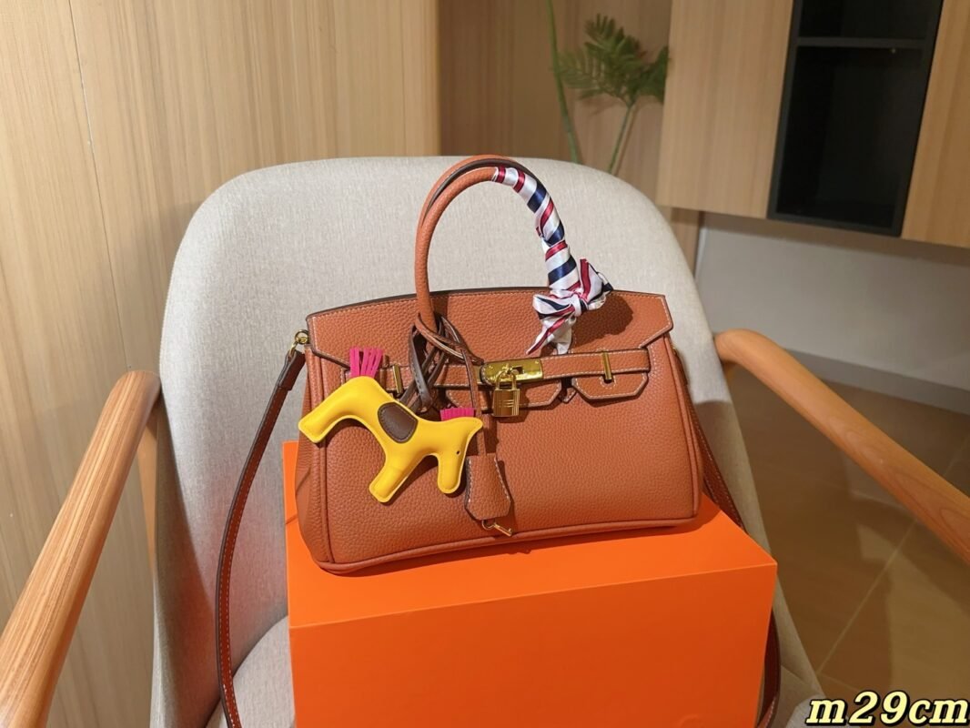 【Glamour Bags】2 Hermès classic horizontal version of the Birkin bag